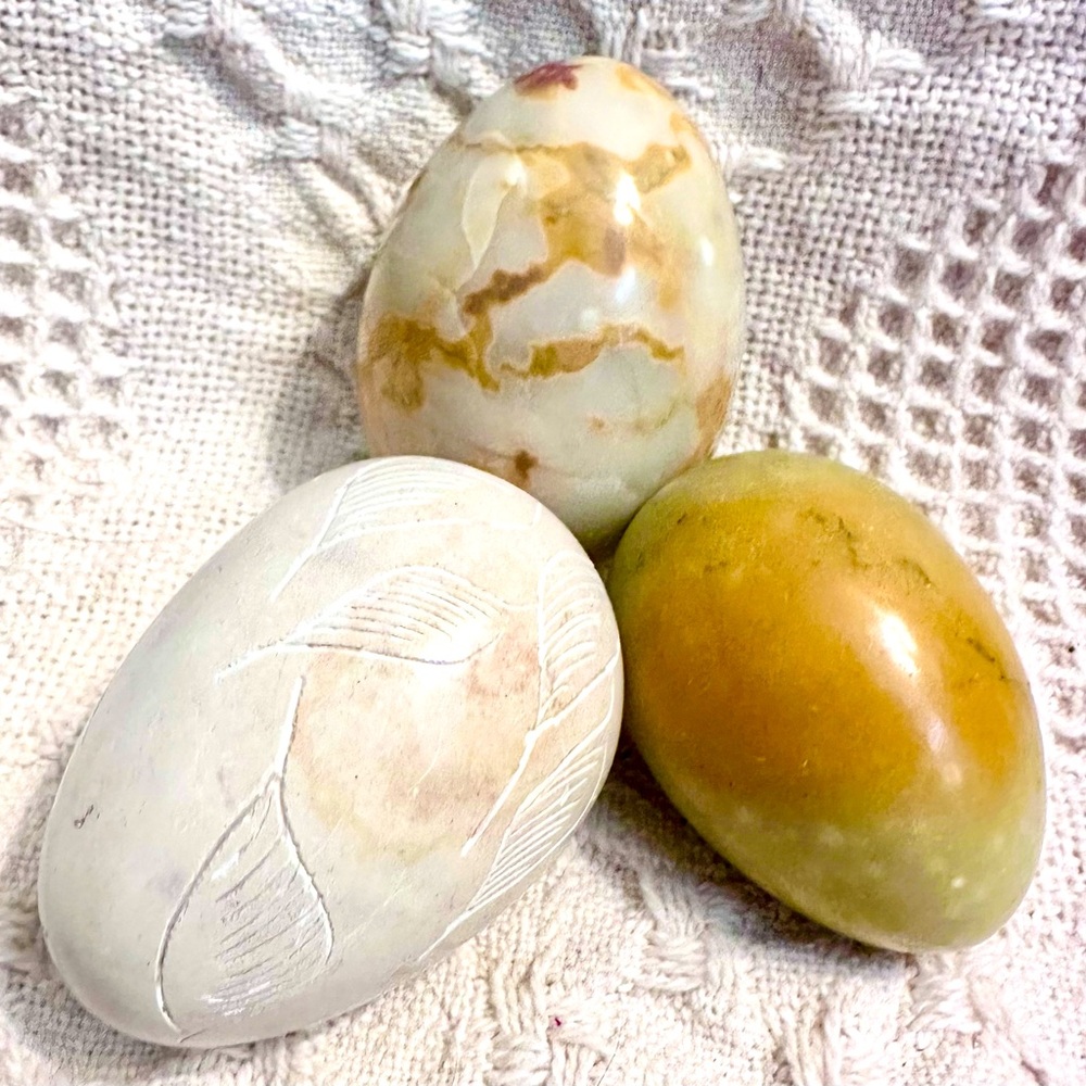 3 Eggs In A Bundle Onyx, Jade & Solid Marble Egg with Carved Leaf Design “Kenya”
